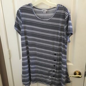 FINAL MARKDOWN Ladies mirror image top medium.